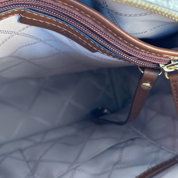 Authentic Michael Kors Rhea Medium Logo Backpack main image 6